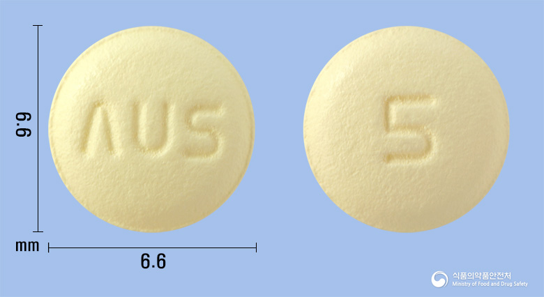 솔리페신정5mg(솔리페나신숙신산염) 낱알 사진