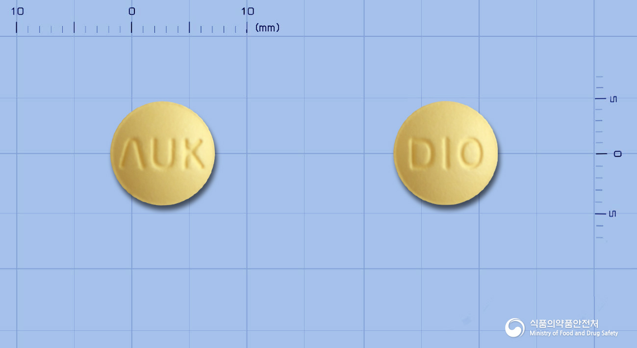 오코셉트정10mg(도네페질염산염) 낱알 사진